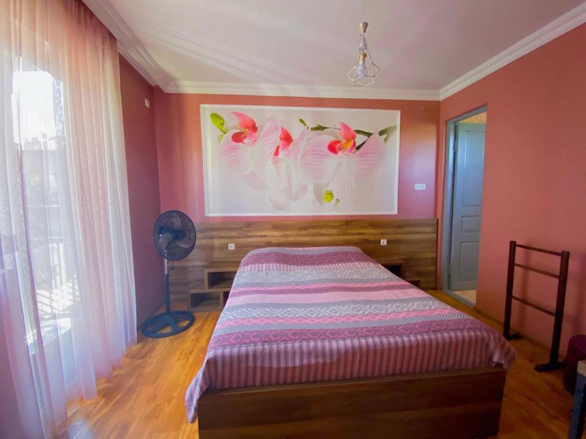 Nino Hotel Kobuleti Exterior photo