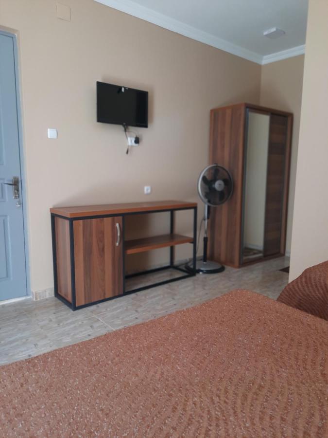 Nino Hotel Kobuleti Exterior photo